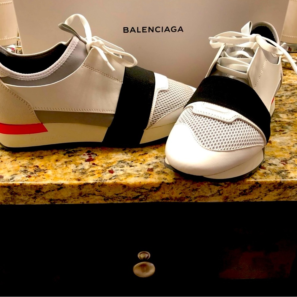 Balenciaga Runnee Sneaker